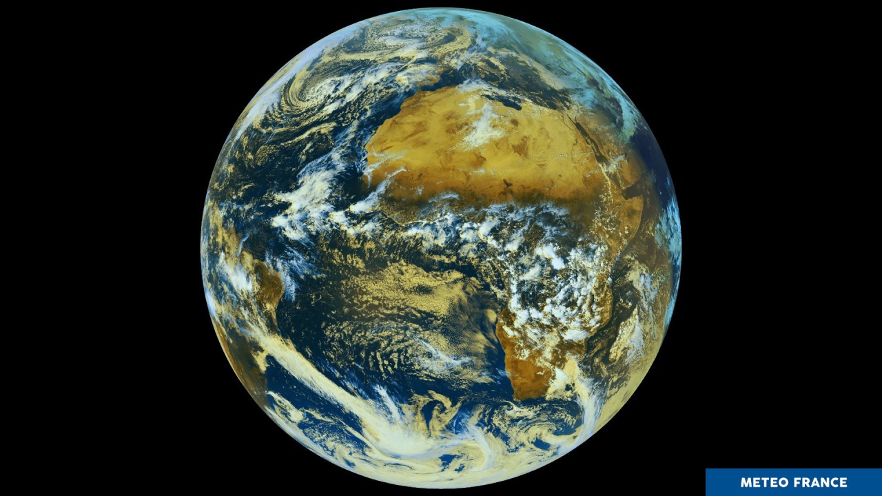 Image satellite Météosat-10 prise le 23/11/2017 à 13 h 30 UTC.